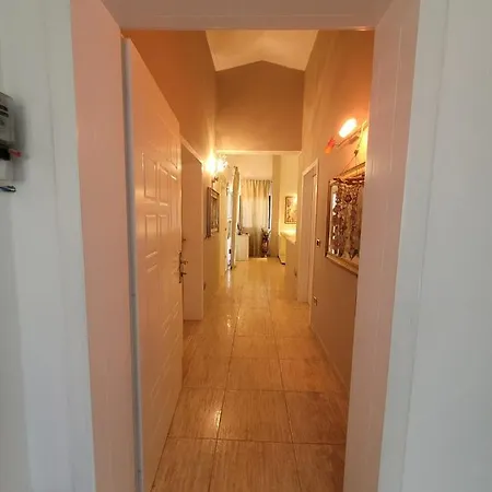 Apartment Italian Style *