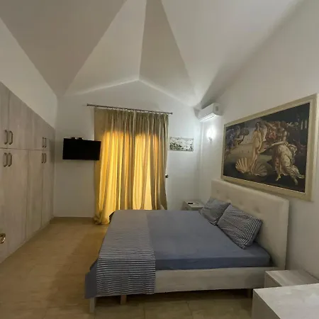 Apartment Italian Style