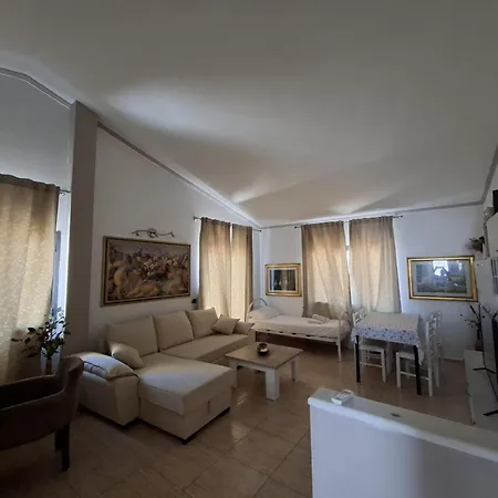 Appartamento In Vicinia 15 Centrum